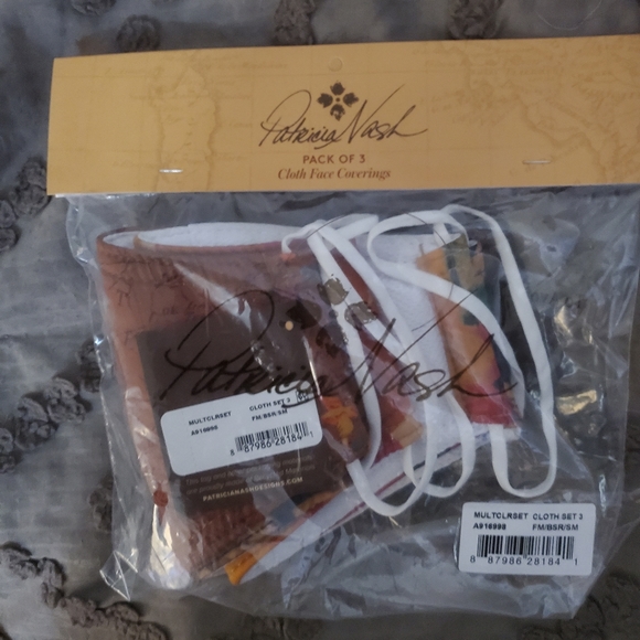 New 3pc Patricia Nash PACK OF 3 Cloth Face Coverings. - Picture 14 of 16